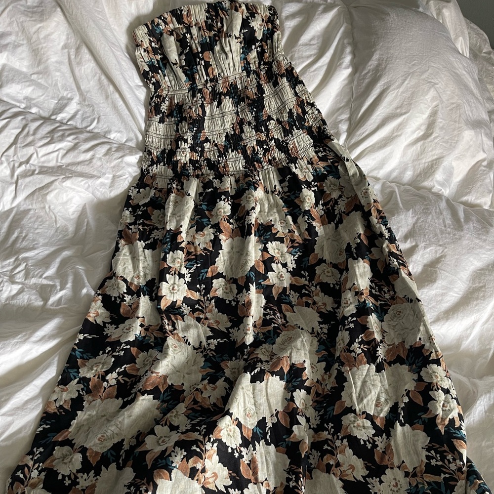 Sleeveless Abercrombie & Fitch Long Summer Dress. Size Small
